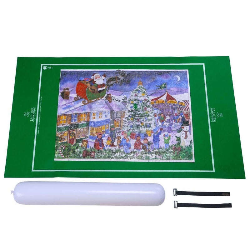 Quality green felt puzzle mat for up to 1500 pieces. - Green mat with completed puzzle, with inflatable tube and elastic ties