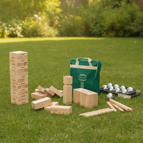 Outdoor family garden games bundle on a lawn 