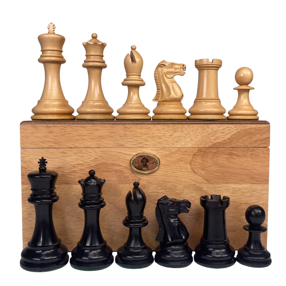 Staunton Chess Pieces with a Oak Box 