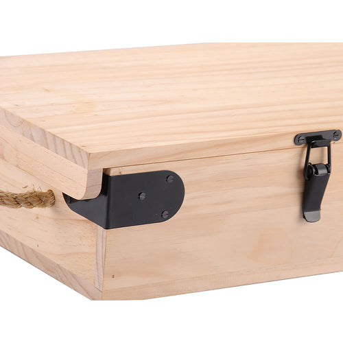  corner of wooden box