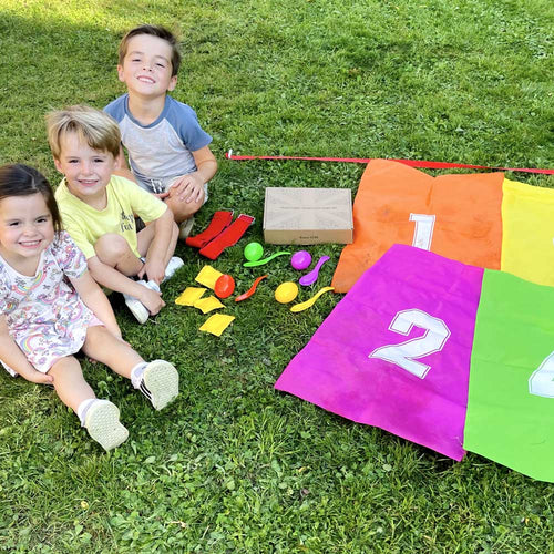  Kids playing with sports day activity set