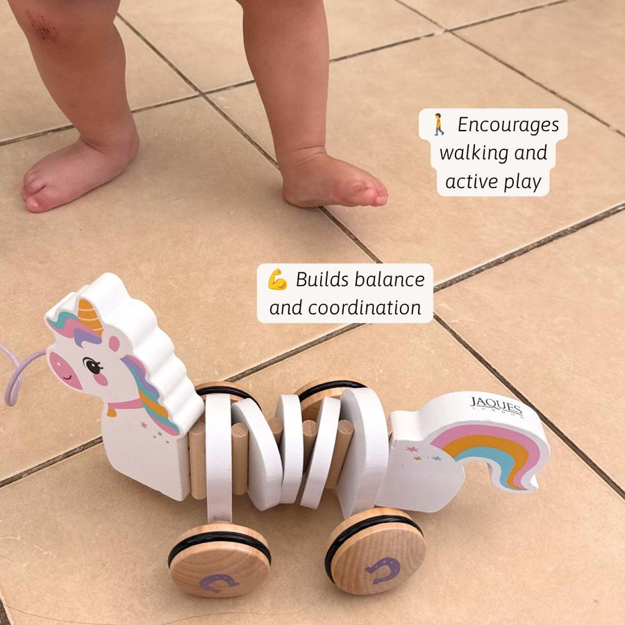 Dazzle The Unicorn Pull Along Toy 2