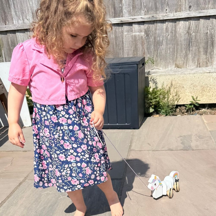 Dazzle The Unicorn Pull Along Toy 6