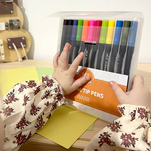 Duo Colouring Pens in their box 