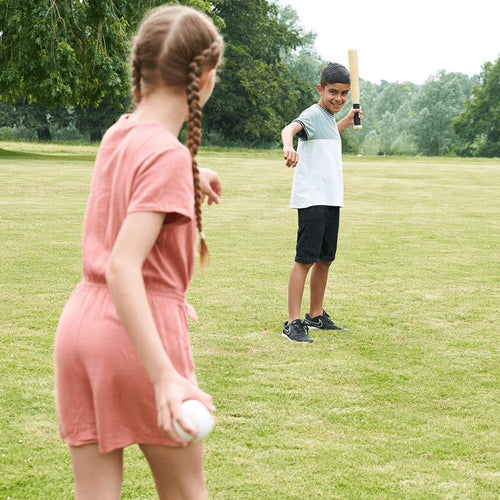  Family rounders set with stick and ball