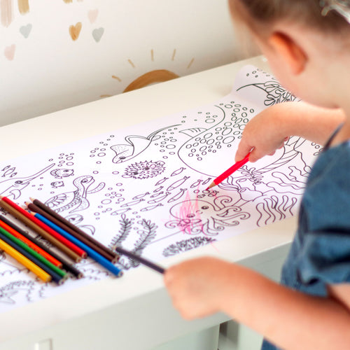 Kid colouring ocean artist roll 