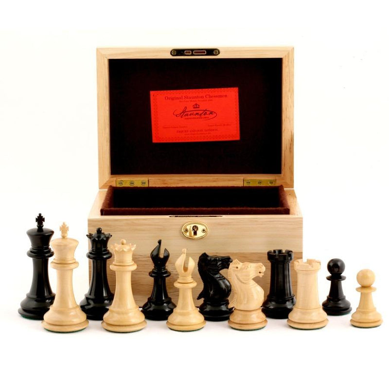 Chess set - 1849 Edition 4