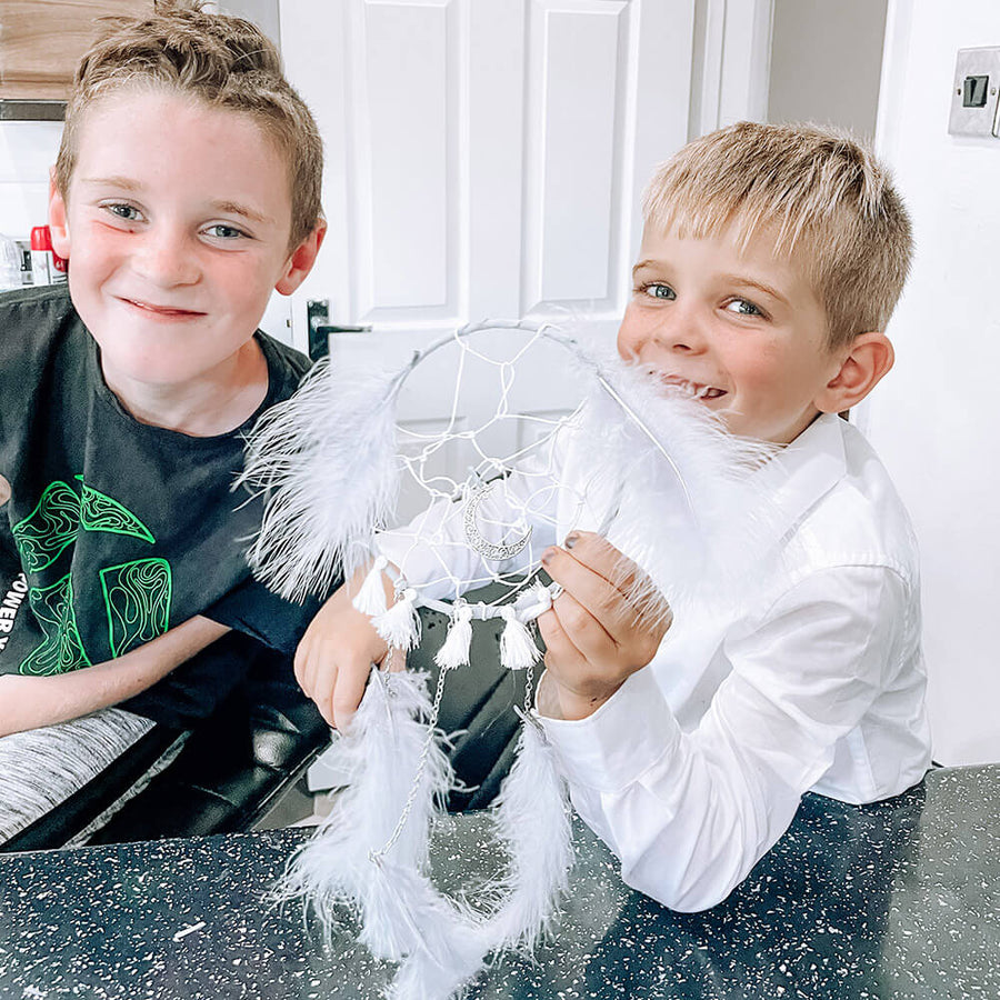 Grey Dream Catcher - DIY For Kids 4